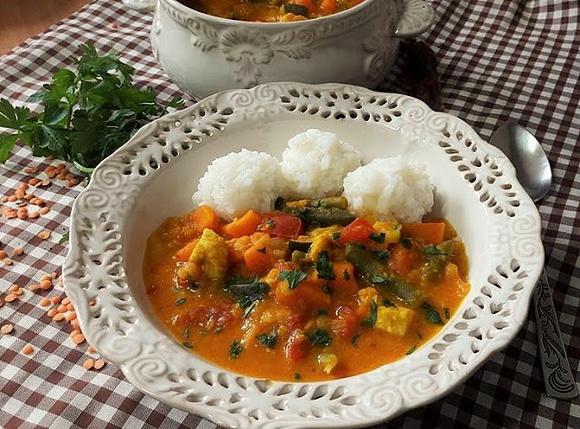 Rozgrzewające curry z kurczakiem i dynią