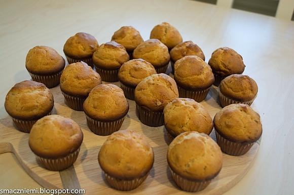 Bezglutenowe muffinki karmelowe z orzechami