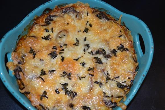 Zapiekanka z mięsem mielonym i naleśnikami bezglutenowymi