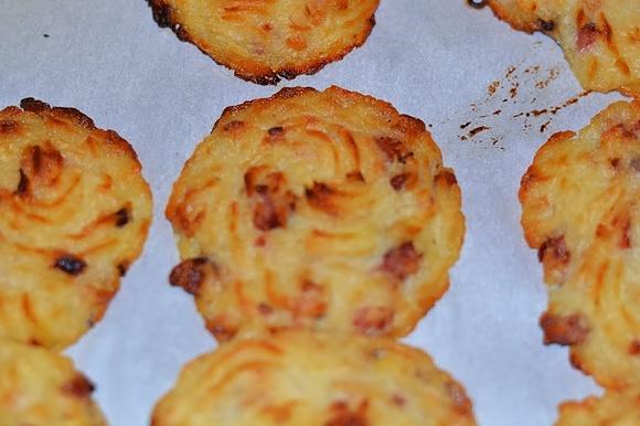 Pieczone placki z puree ziemniaczanym