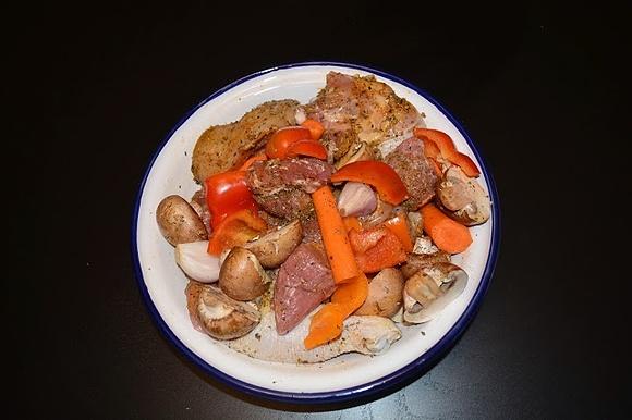 Kurczak z warzywami duszony w tagine