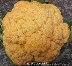 Pomarańczowy kalafior z masłem