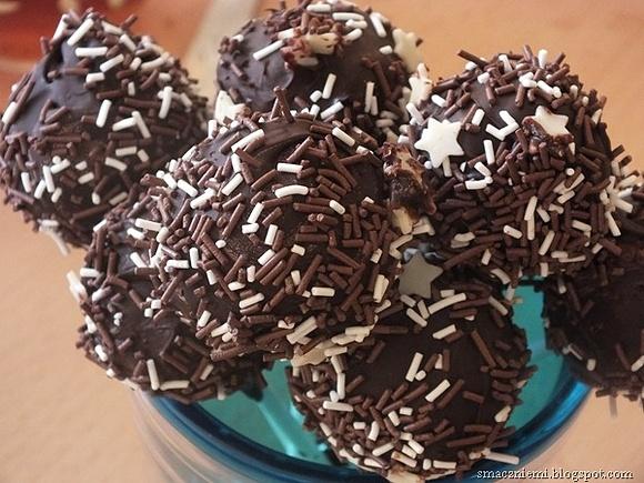 Cake pops – ciastka na patyku