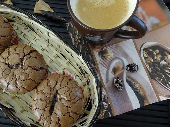 Muffinki z białą i gorzką czekoladą