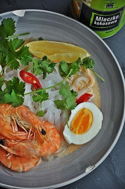 Tajska zupa z pastą Tom Yum