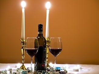 Jak wybrać wino na uroczysty obiad lub romantyczną kolację