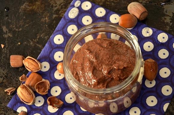 Domowy krem z orzechów laskowych a’la Nutella