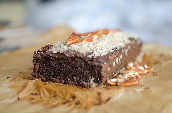 Buraczane ciasto czekoladowe z żurawiną fit