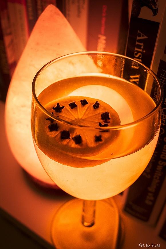 Gorąca whiskey po irlandzku na przeziębienie