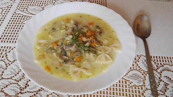 Zupa pieczarkowa