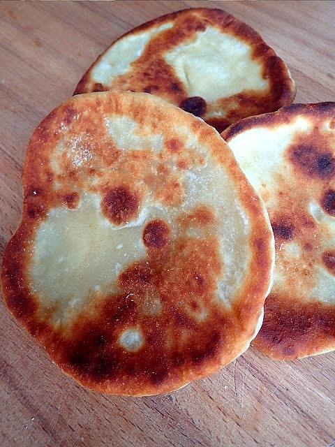 Chlebek naan – idealny do curry