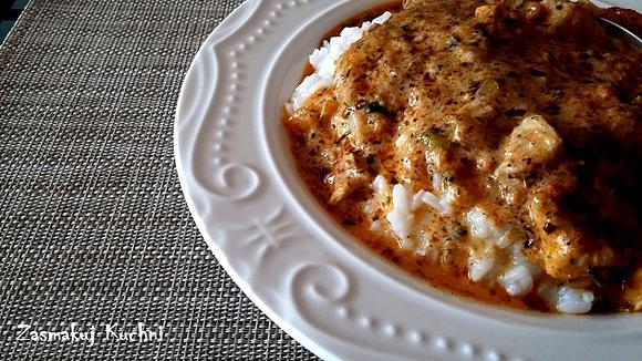 Curry z kurczakiem, warzywami i ryżem