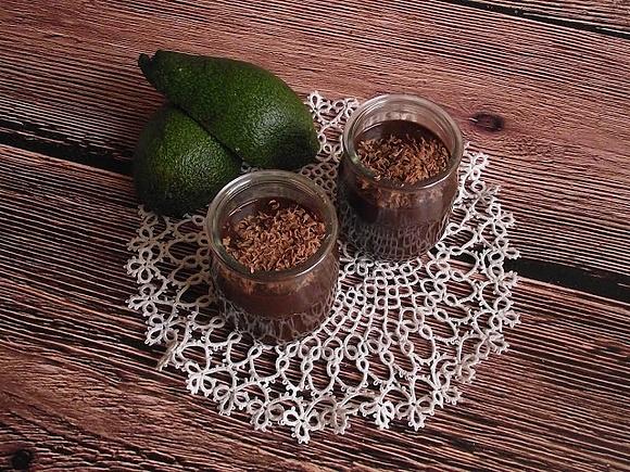 Poniedziałkowy fit pudding czekoladowy z awokado