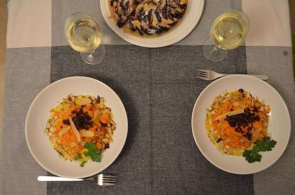 Tagliatelle z marchewki z łososiem wędzonym i gorgonzolą