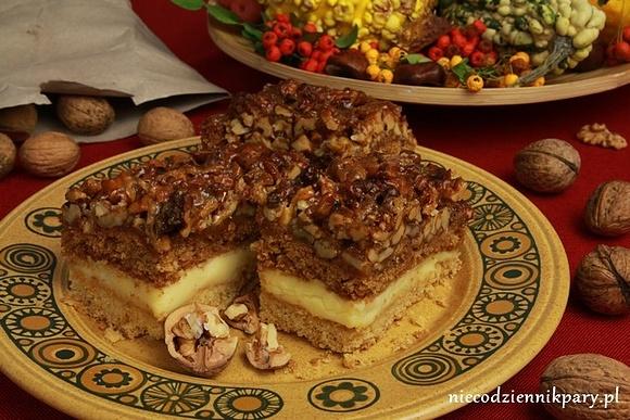 Ciasto Snickers - przekładane z orzechami i karmelem