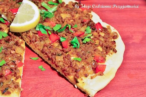 Lahmacun - turecka pizza