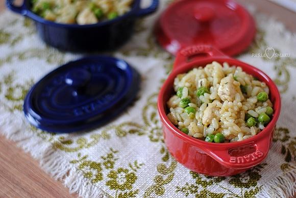 Risotto z kurczakiem i zielonym groszkiem