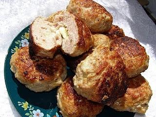 Kotlety mielone z mozzarellą