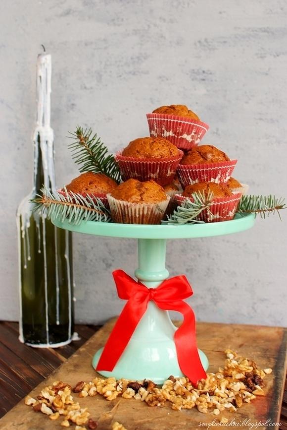 Muffiny z orzechami i marchewką na zimę