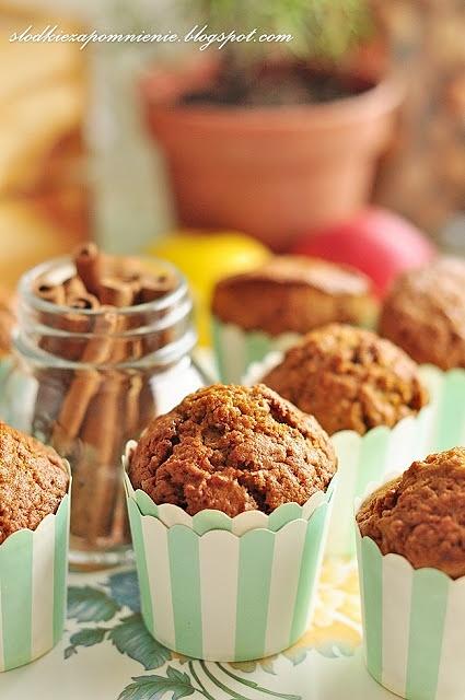 Muffiny korzenne z jabłkami