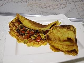 Naleśniki curry z kurczakiem i warzywami