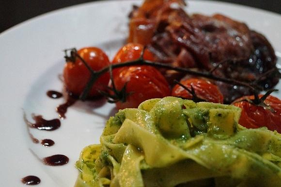 Saltimbocca przepis na klasyczne włoskie danie