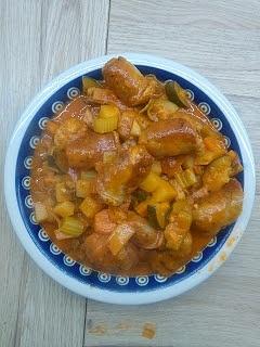 Gulasz z białą kiełbasą