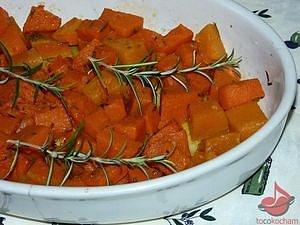 Pieczona dynia w rozmarynie