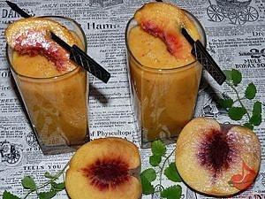 Smoothie pomarańczowo-brzoskwiniowe
