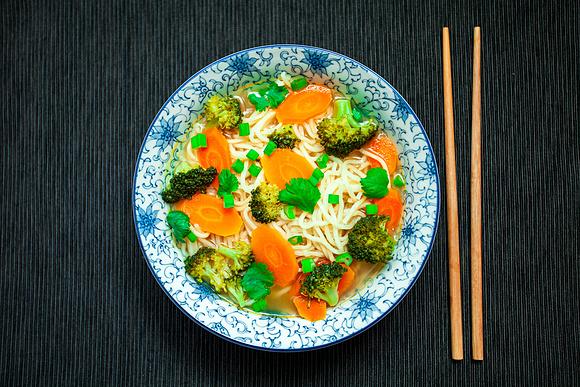 Dan dan noodles. Smaczna zupa z Syczuanu.