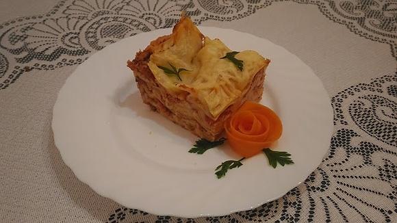 Lazania z mięsem mielonym i serem gouda