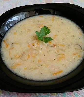Zupa ogórkowa z ryżem