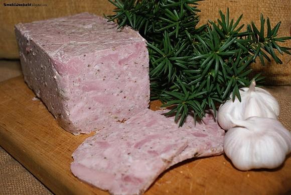 Mielonka wieprzowa z przyprawami i żelatyną