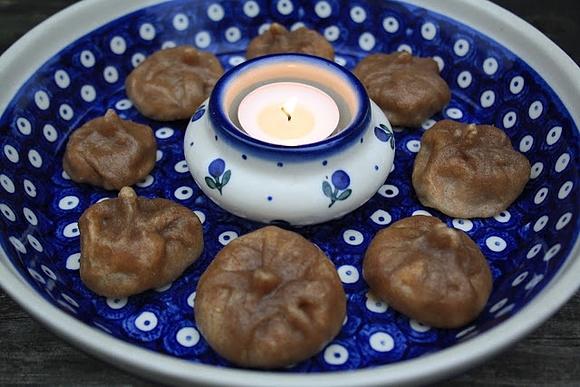 Pełnoziarniste pierożki momo