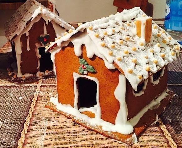Domek z piernika na święta - przepis i dekoracje