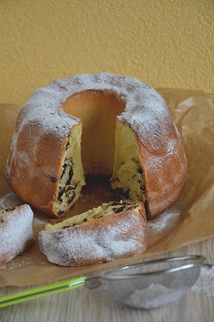Babka z czekoladowo-cynamonowym nadzieniem