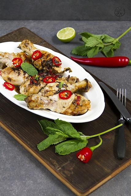 Grillowany kurczak z limonką chili i miętą