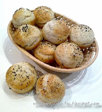Focaccia muffins lub bułki - szybki przepis na chrupiący wypiek