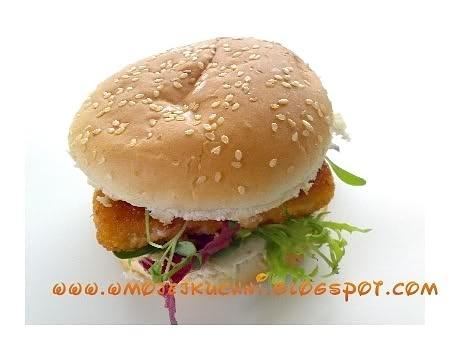 SpongeBob burger z rybą i sałatą dla dzieci