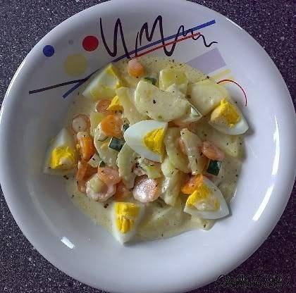 Warzywne ragout z ziemniakami, marchewką i cukinią