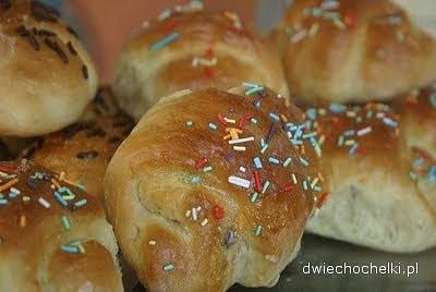 Drożdżowe rogaliki na podwieczorek