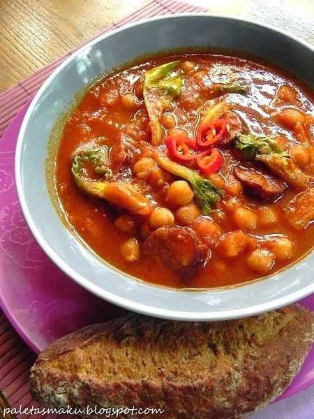 Chickpea soup z hiszpańską nutą