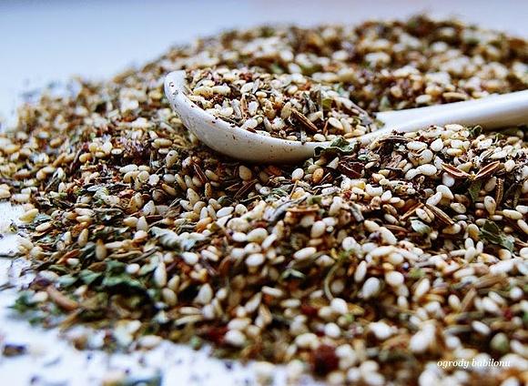 Za'atar - Przyprawa z tymianku, sezamu i sumaku