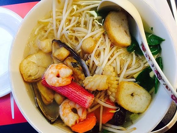 Noodle noodle znów w londynie - zupa azjatycka w restauracji