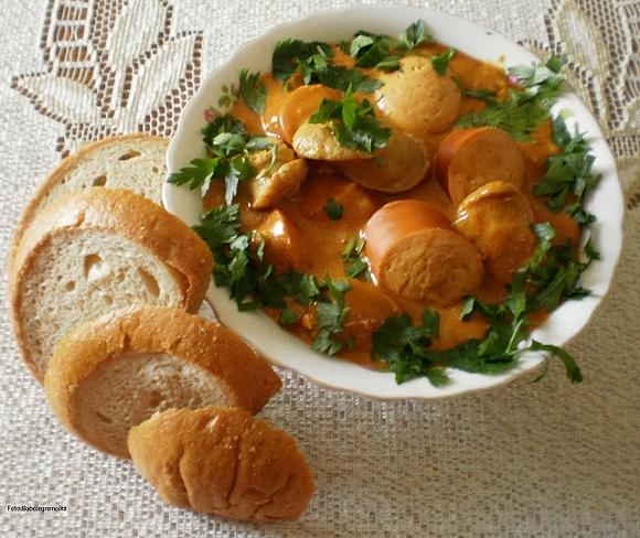 Bunia robi currywurst