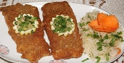 Karp panierowany w krakersach
