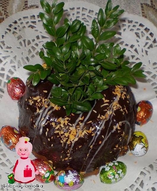 Babka ucierana kakaowa z polewą