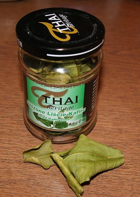 Liście limonki Kafir - aromatyczna przyprawa kuchni tajskiej i azjatyckiej