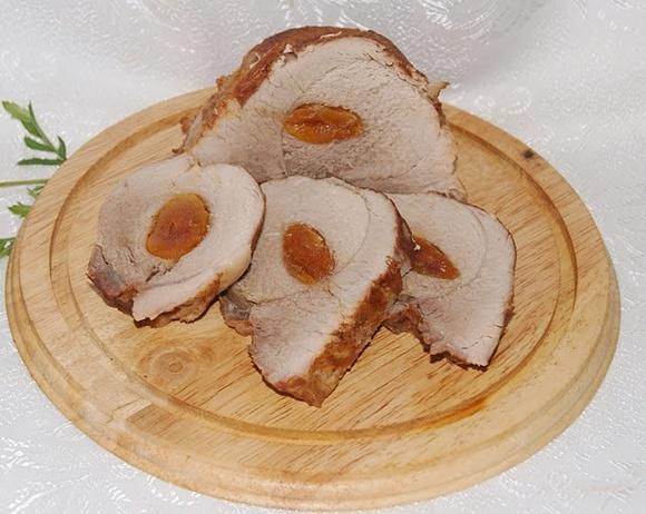 Szynka z morelami pieczona soczysta i aromatyczna