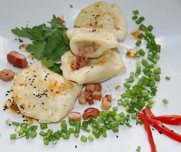 Proste pierogi z gotowanym drobiem